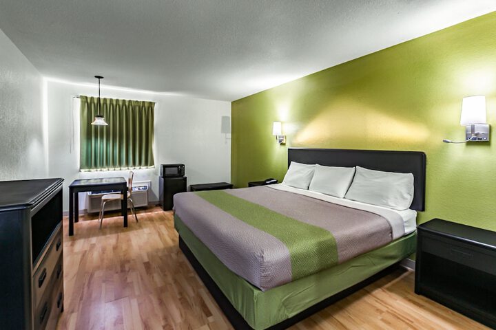 Room 21 of 41