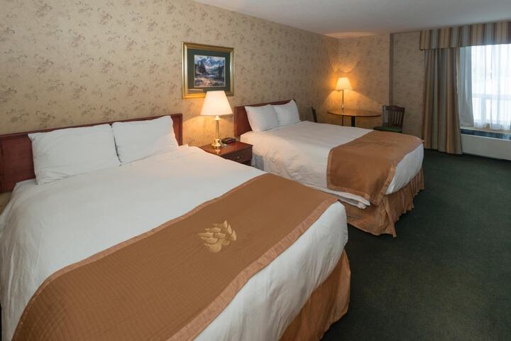 Room 15 of 32