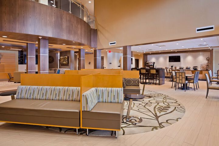 Hotel Interior 4 of 31