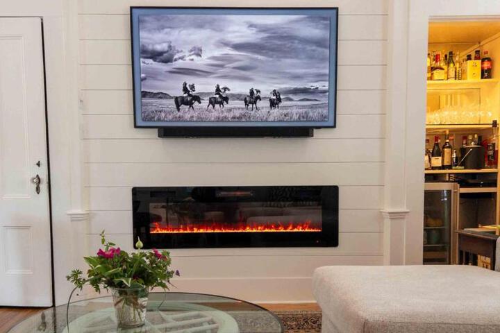 Captain Morse House - Luxury Waterfront, Town, & Beaches - 5 stars