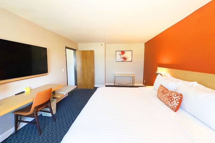 Room 60 of 168