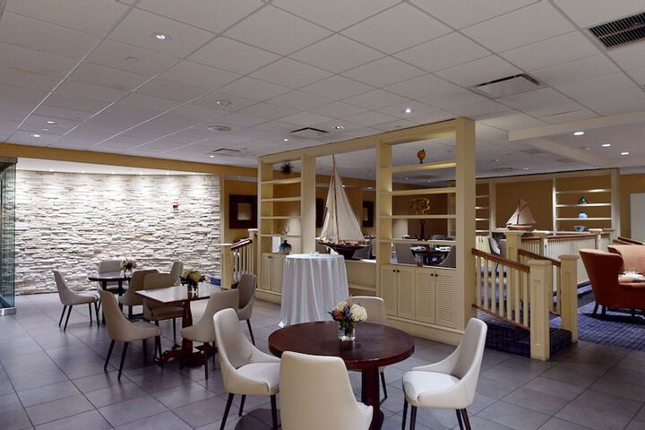 DoubleTree by Hilton Boston North Shore