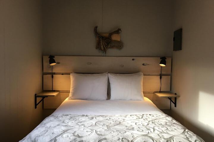 Room 34 of 60