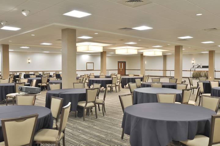 The Lismore Eau Claire - a DoubleTree by Hilton