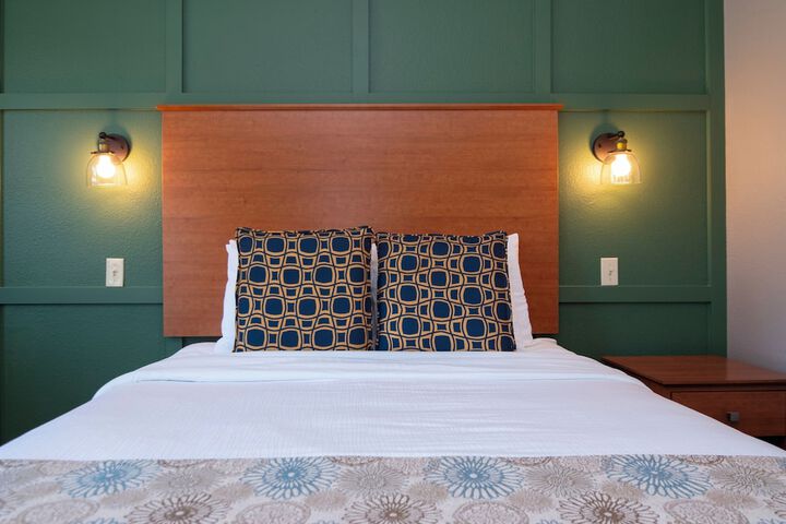 Room 57 of 103