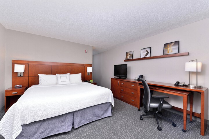 Room 26 of 45