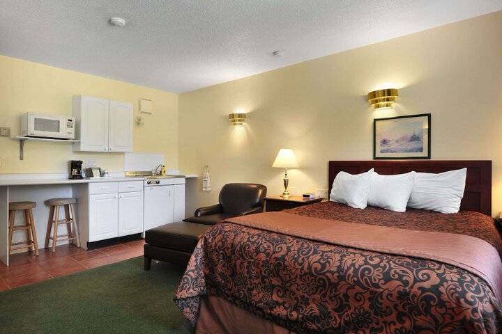 Room 21 of 31