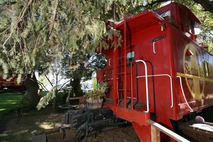 Featherbed Railroad B & B Resort