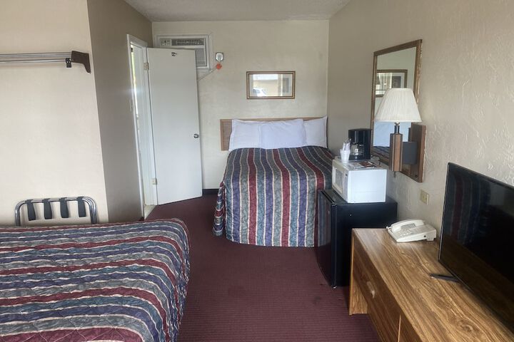 Room 37 of 46