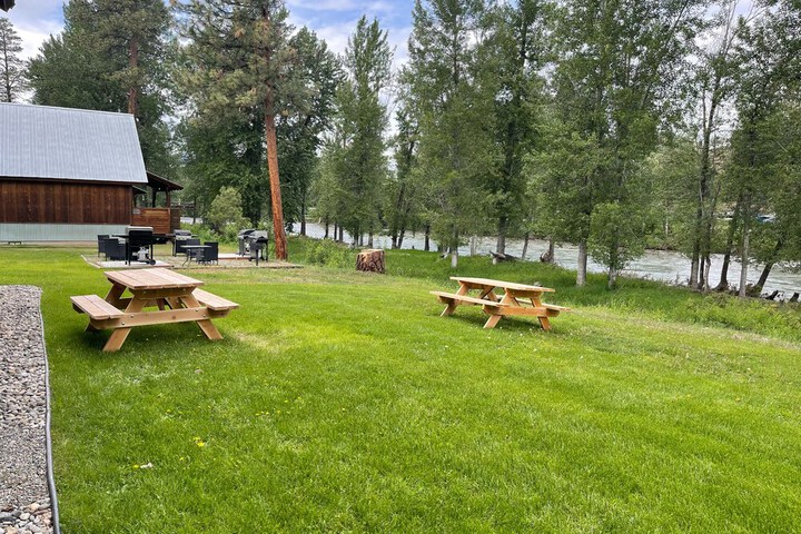 Methow River Lodge & Cabins