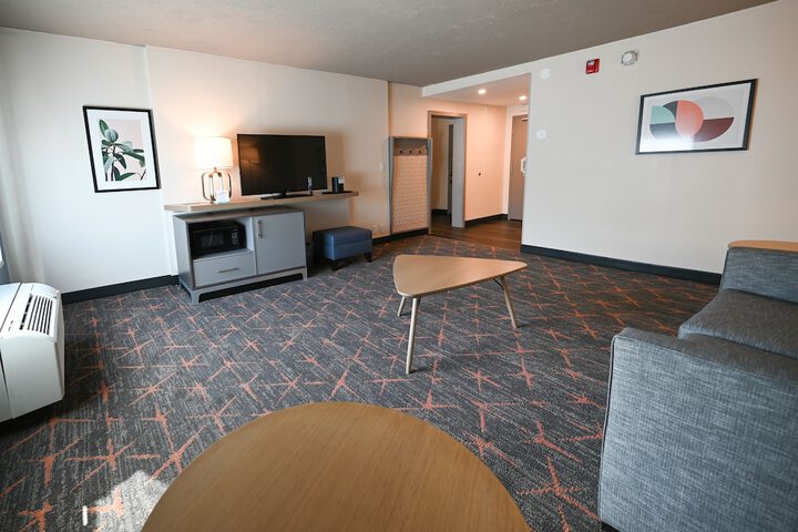 Holiday Inn Cleveland-Mayfield by IHG