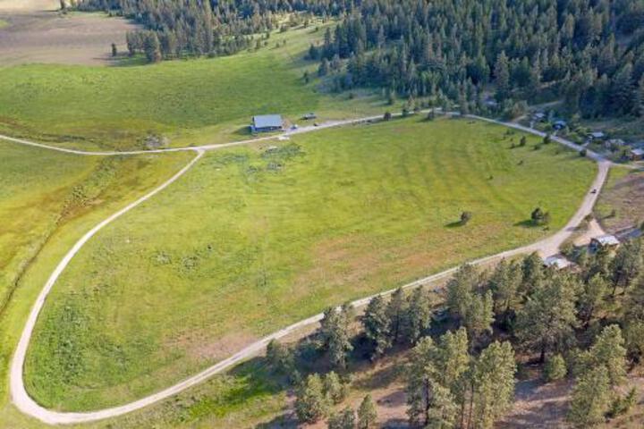 Cosmos Cabin
