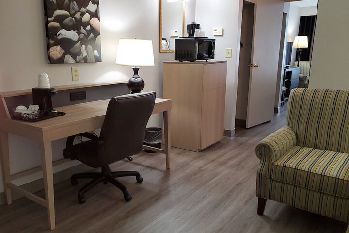 Country Inn & Suites by Radisson Buford at Mall of Georgia, GA