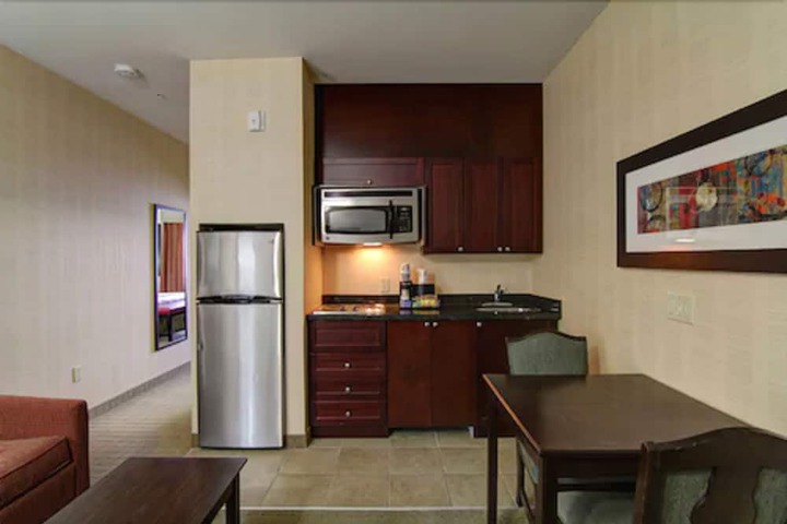 Room 43 of 58