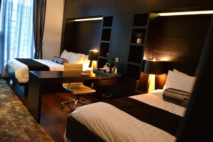 Room 21 of 36