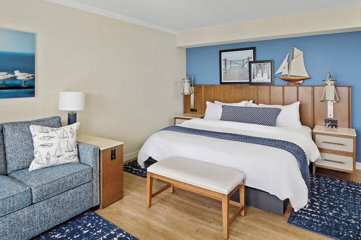 Reefhouse Resort & Marina
