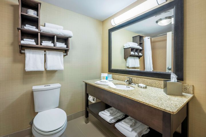 Room 44 of 90
