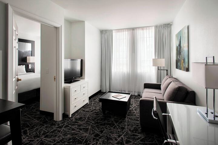 Room 37 of 59