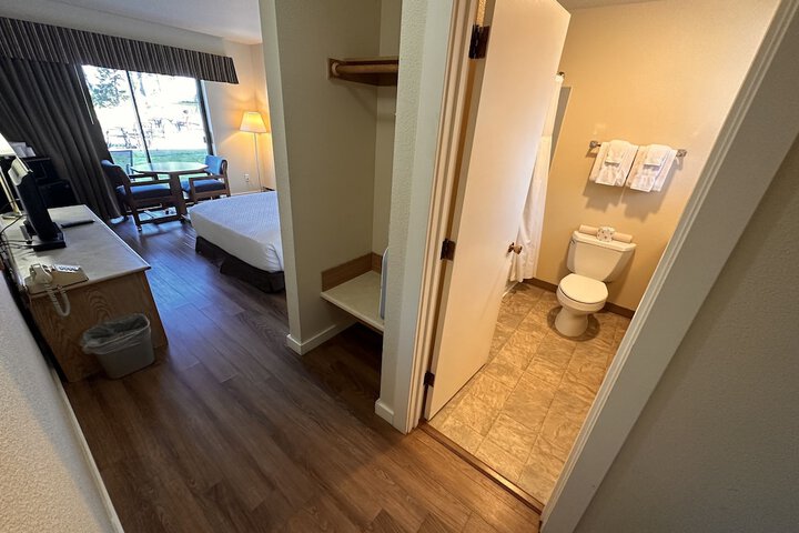 Room 84 of 181