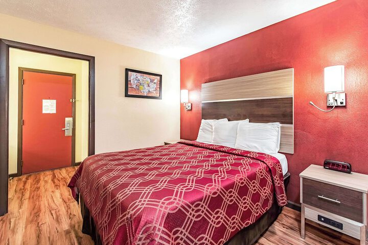 Room 25 of 25