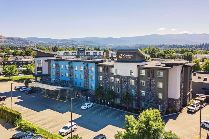 Hotel 4 of 73