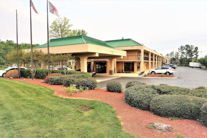 Hotel 17 of 81