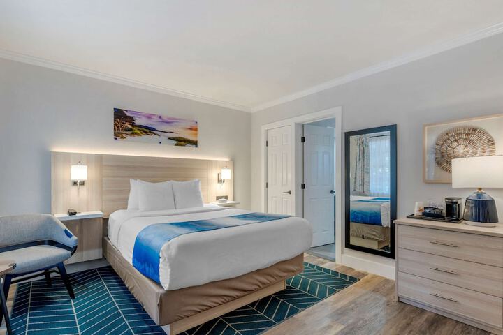 Room 52 of 65