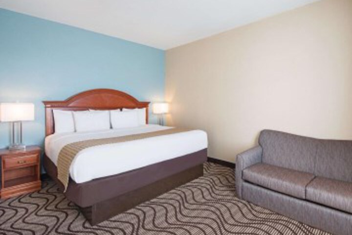 Best Western Mathis Inn Hotel