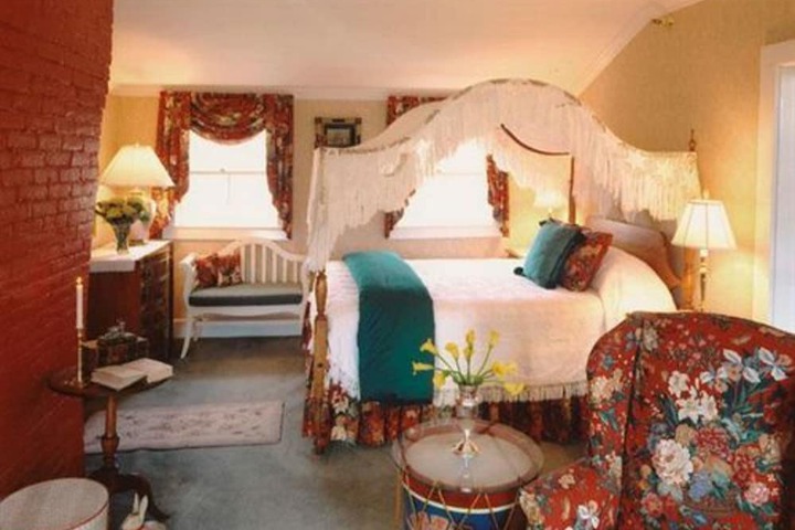 Room 29 of 71