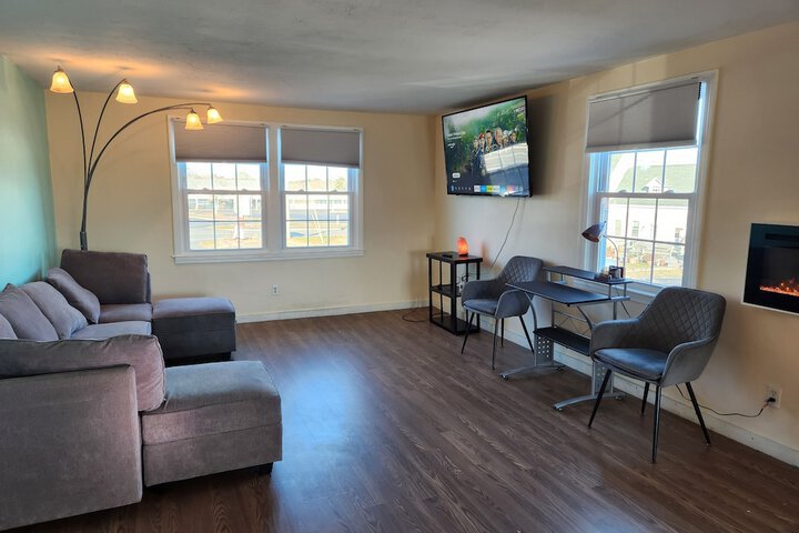 Jonathan Edwards Motel