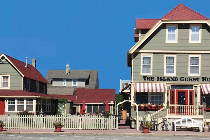 Island Guest House B & B