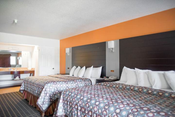 Room 34 of 42