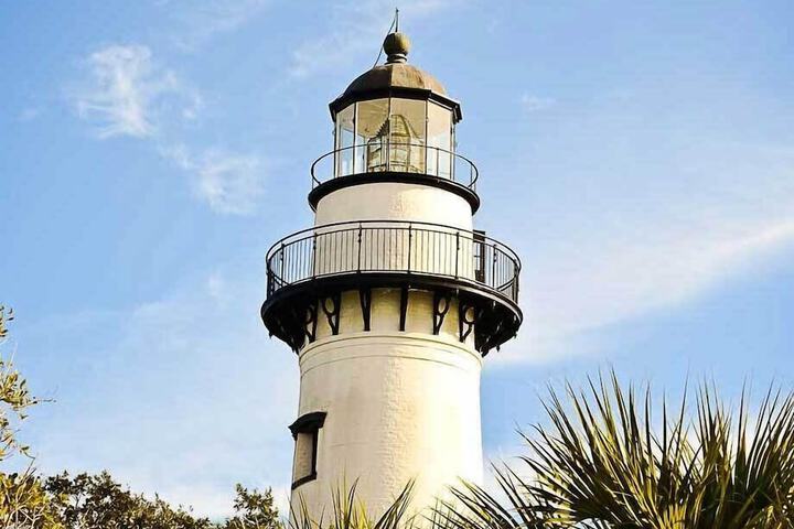 Saint Simons Inn by the Lighthouse