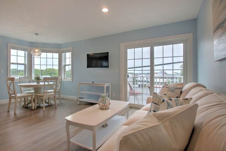 Atlantic Ocean Suites