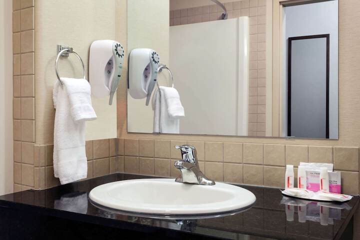 Ramada by Wyndham Weyburn