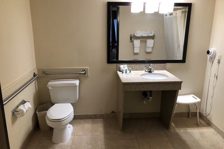Room 18 of 22