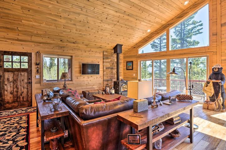 Jefferson Cabin w / Fire Pit: Near Hiking Trails!