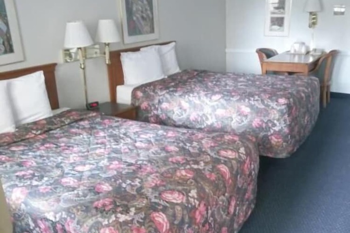 Room 18 of 34