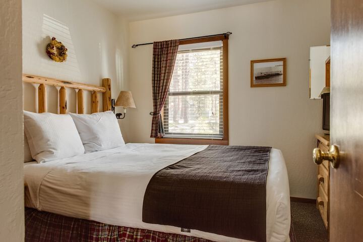 Franciscan Lakeside Lodge