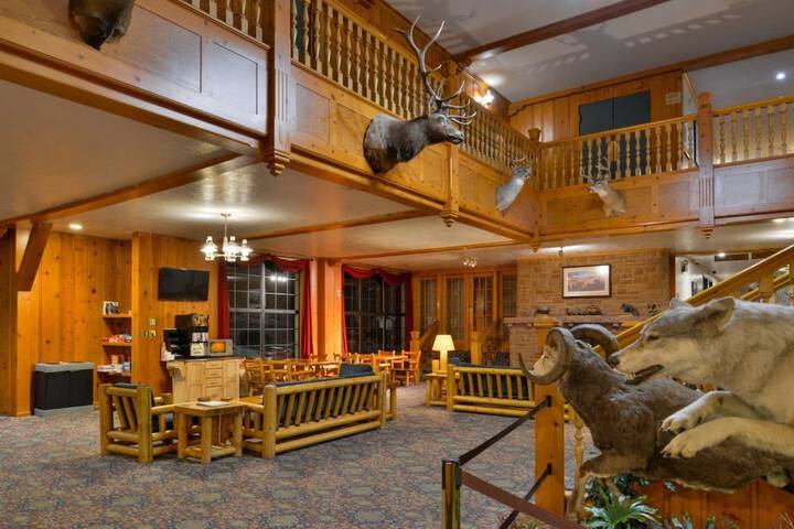 Hotel Interior 12 of 43