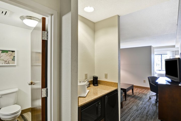 Room 29 of 43