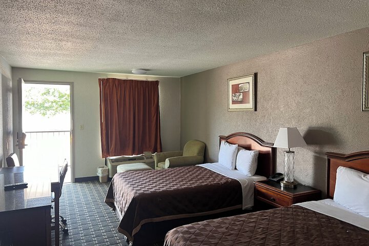 Room 17 of 47