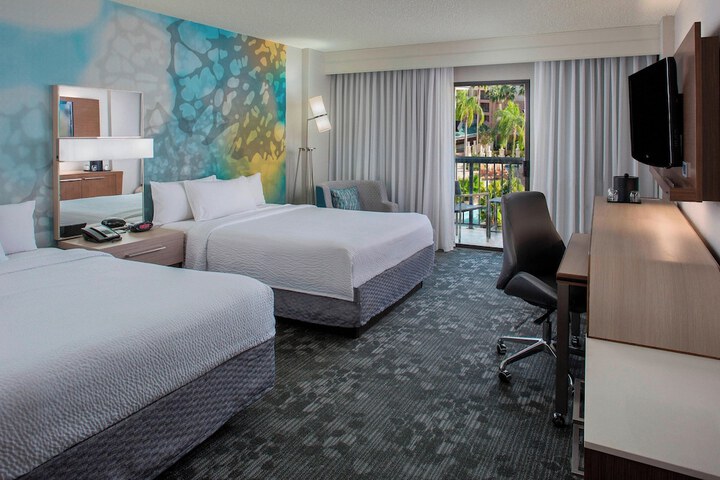 Courtyard Orlando Lake Buena Vista in the Marriott Village