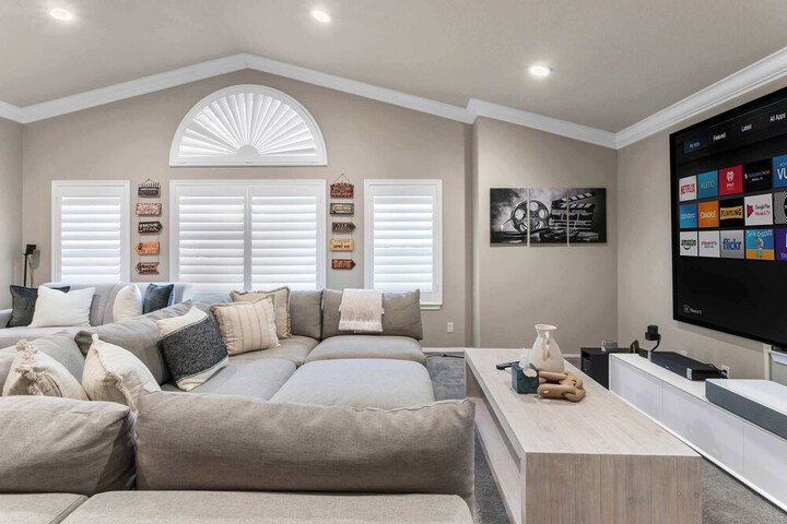 Luxury Pool Home w Theater Games & Mountain View