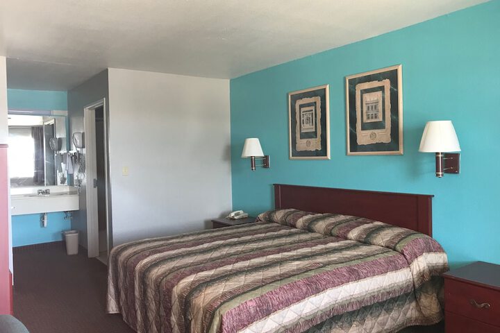 Room 5 of 22