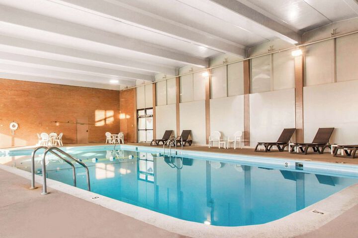 Comfort Inn & Suites Omaha Central