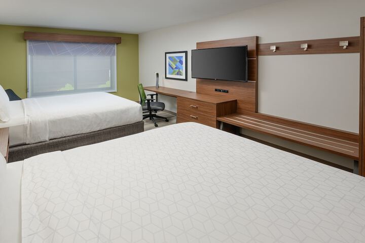Holiday Inn Express Hotel & Suites Tullahoma by IHG