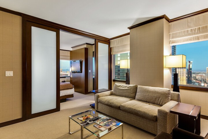 Room 51 of 122