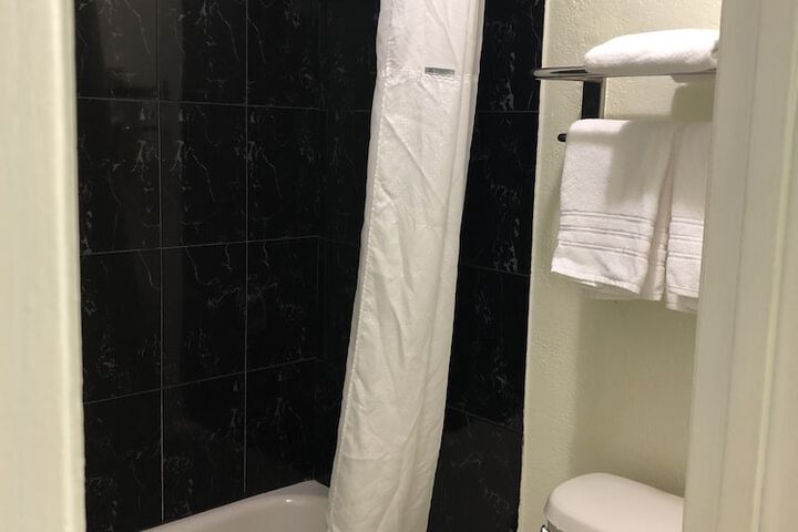 Travelodge by Wyndham Fort Myers North