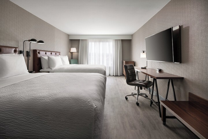 Room 9 of 33